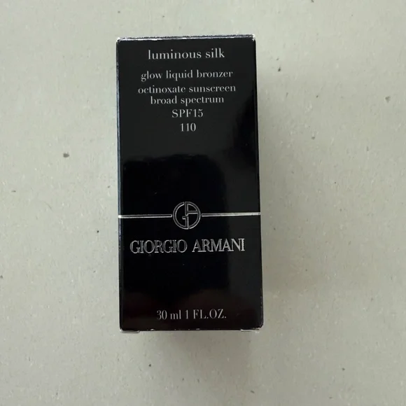 LUMINOUS SILK GLOW LIQUID BRONZER - Picture 6 of 7